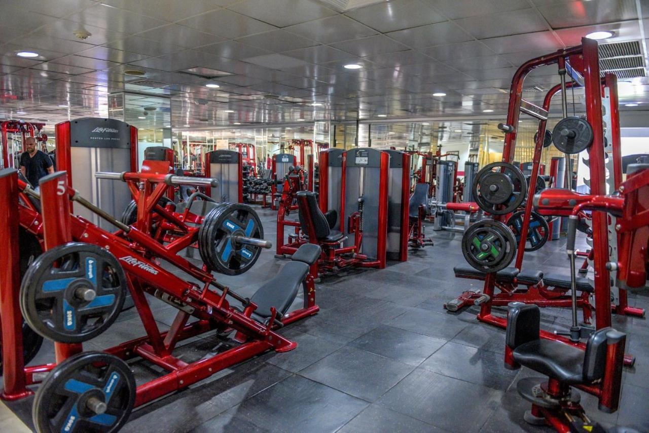 Dominican Fiesta Hotel Santo Domingo Bagian luar foto The gym at the hotel